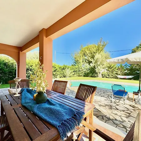 Simeoni With Private Pool By Dadovillas 빌라 Lefkáda