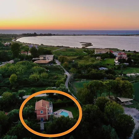 Simeoni With Private Pool By Dadovillas 빌라 Lefkáda