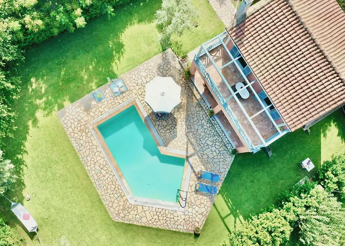 Simeoni With Private Pool By Dadovillas Βίλα *