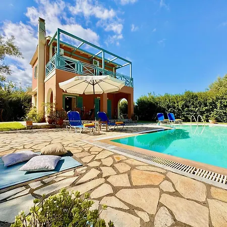 Simeoni With Private Pool By Dadovillas Villa