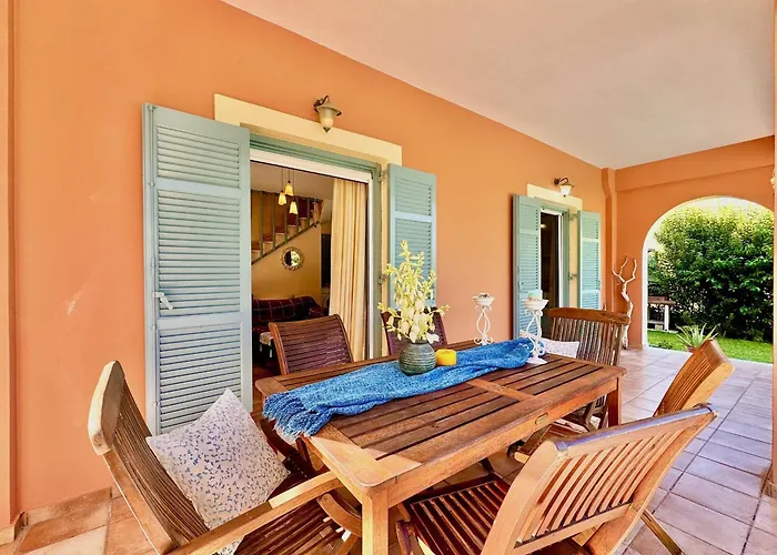 Simeoni With Private Pool By Dadovillas Vila Lefkáda